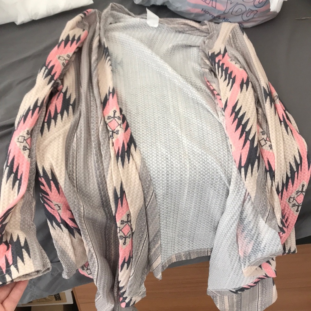 Patterned long sleeve cardigan